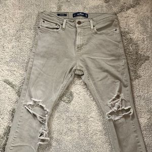 Gray skinny jeans
